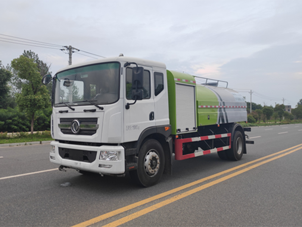 東風CL5181GSSBEV型純電動灑水車